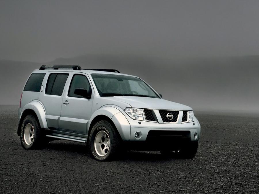  Arctic Trucks Nissan Pathfinder AT35 (R51) 2004 года  (фото 1 из 4)